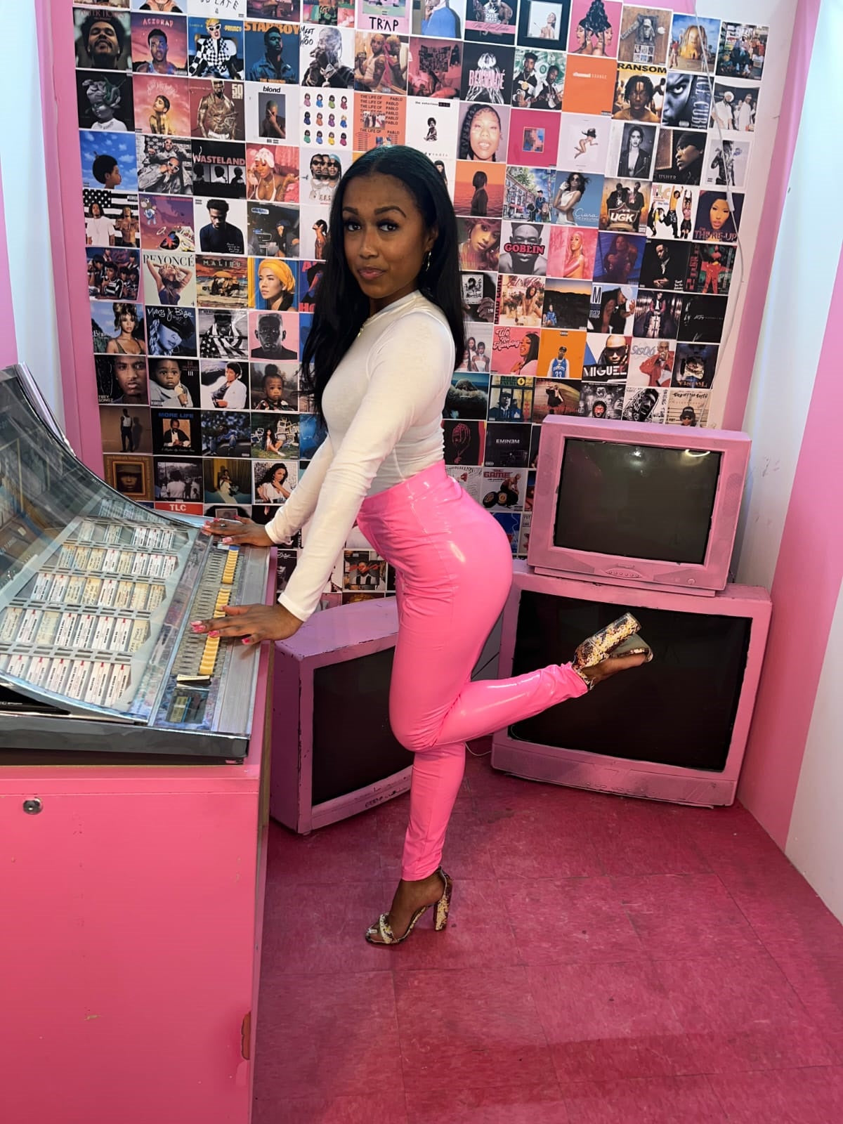 Jeans, Pants , Shorts , Skirts